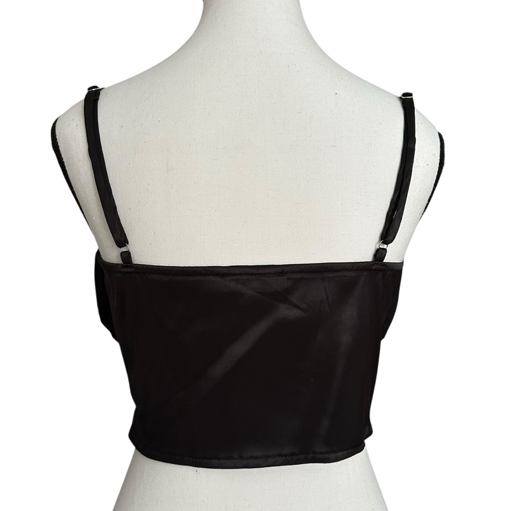Lulu's Black Ruched Crop Top -‎ Large - Picture 3 of 7